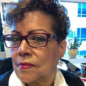 Meet your Posher, Esther